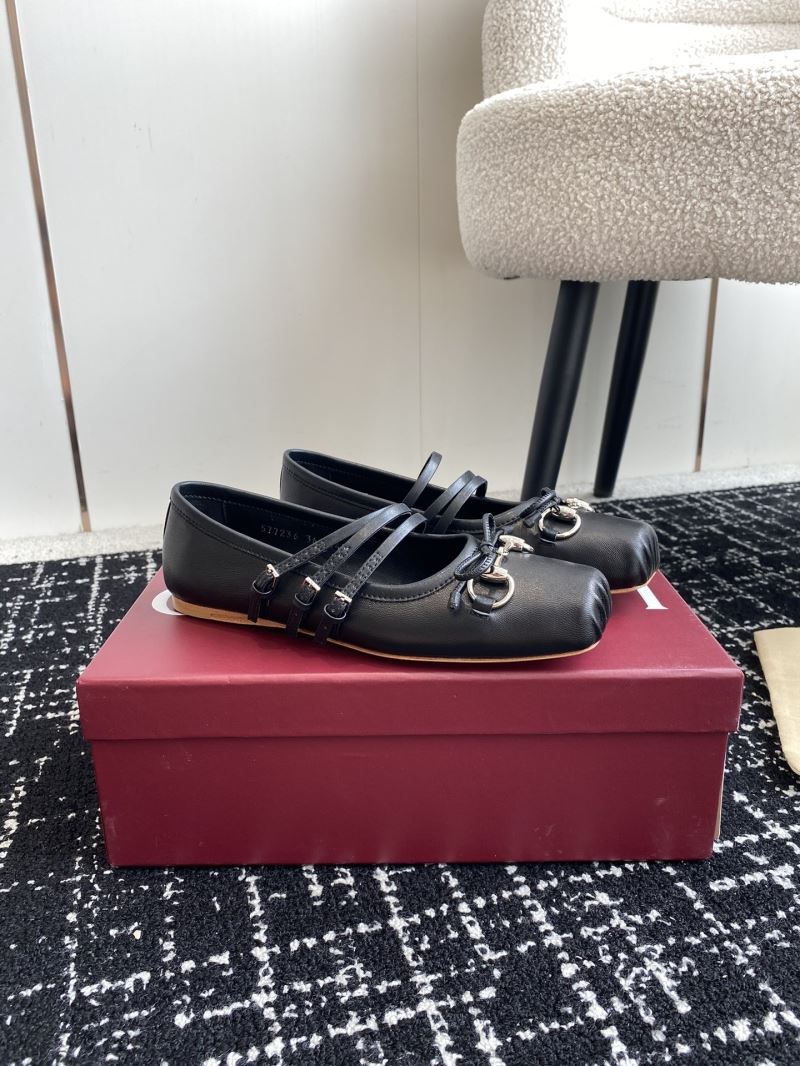 Gucci Flat Shoes